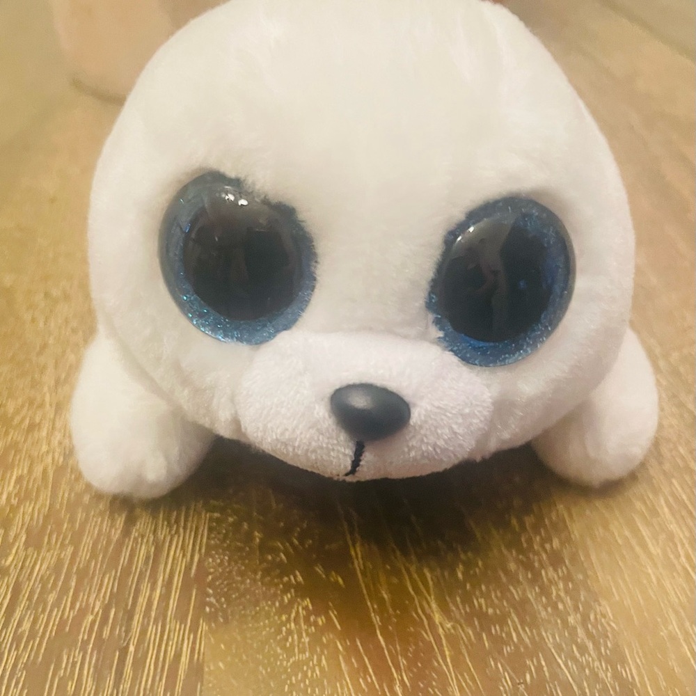 Ty Beanie Boo Icy White Seal